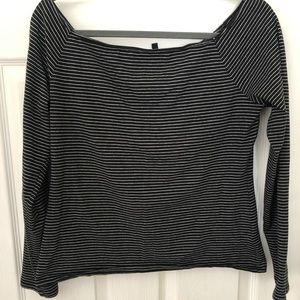 Off shoulder long sleeve strip top
